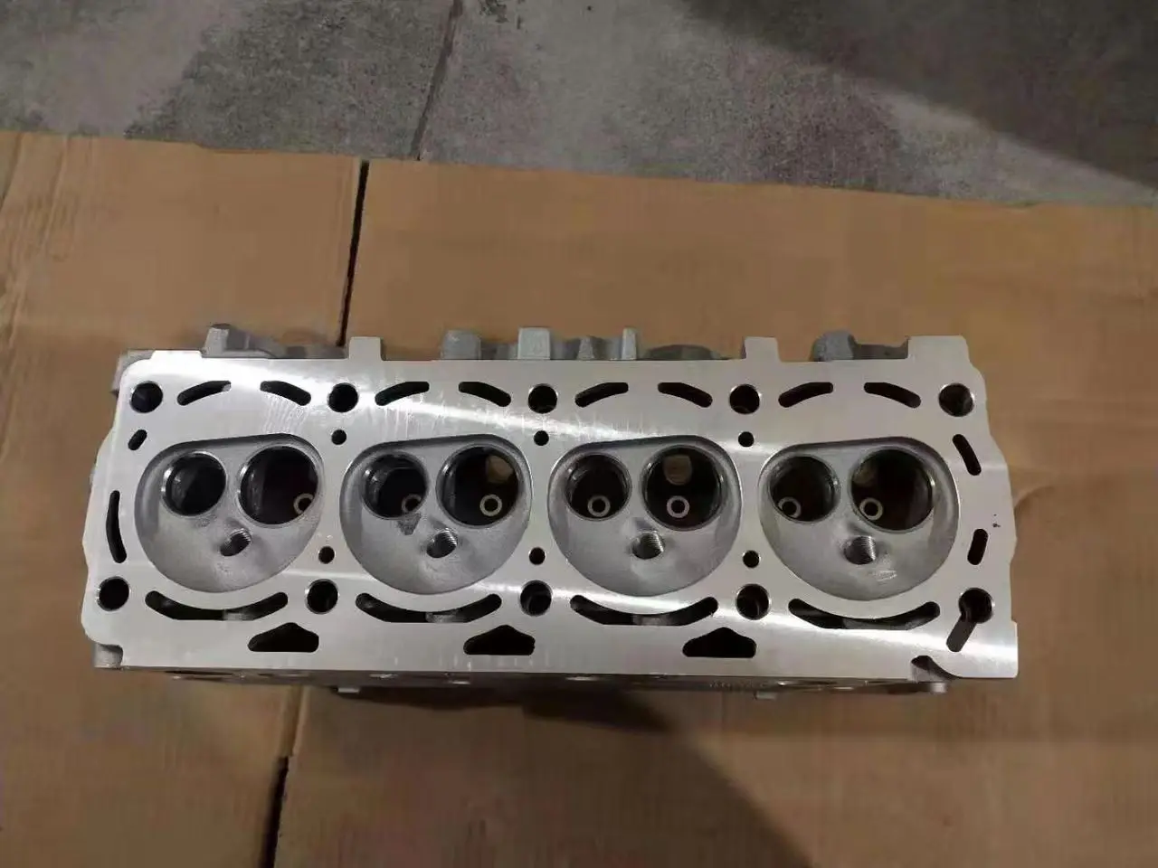 Original Quality Cylinder Head Assembly For Vw Gol 1.0 Oem 030 103 353