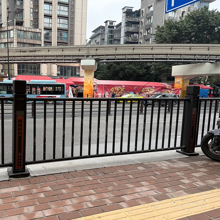 product factory direct sale  galvanised steel engineering grade reflective powder coated crash resistant bollards and traffic barriers-7