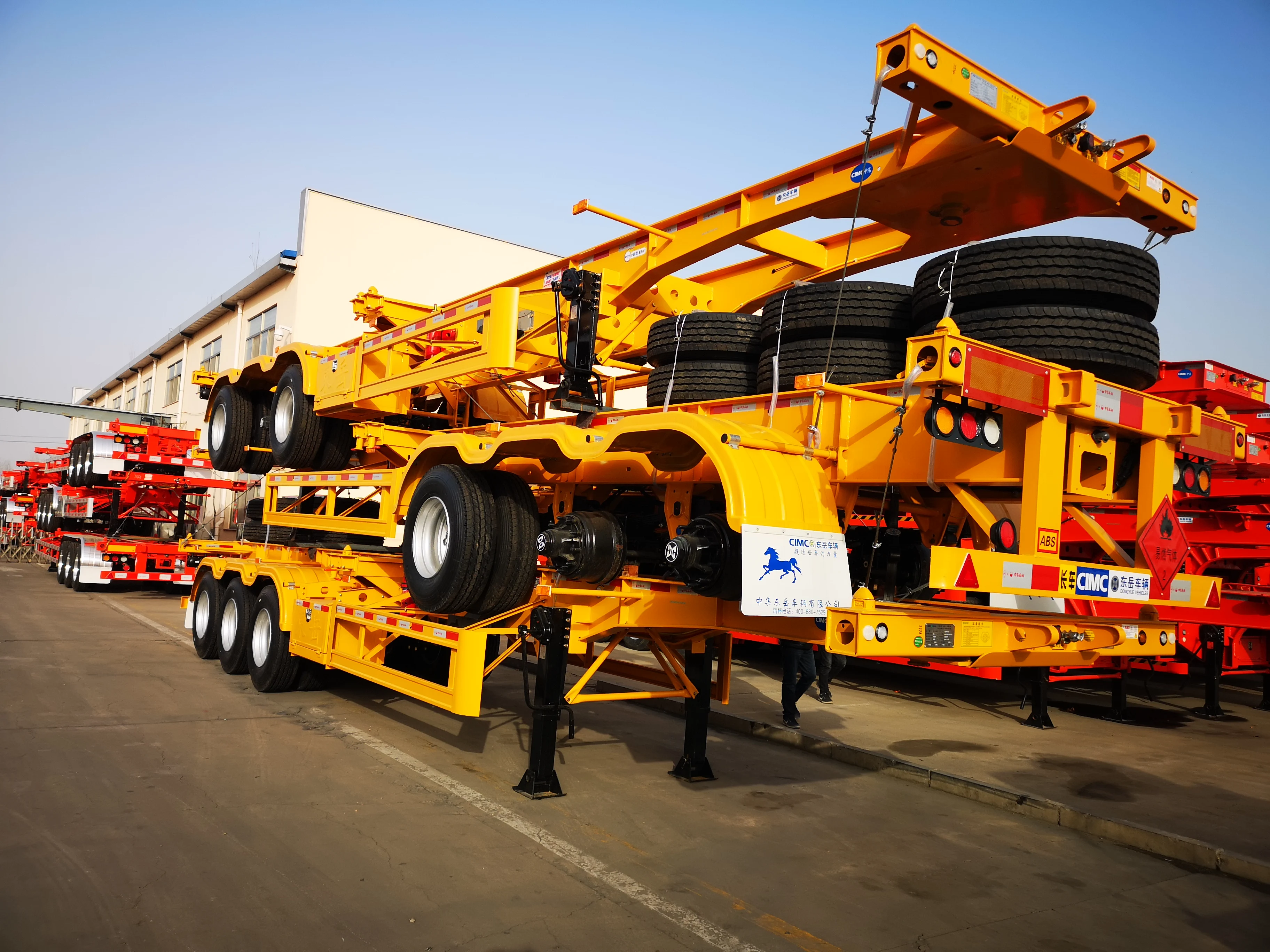 LUEN 2 3 Axles 20ft 40ft Shipping Container Transport Gooseneck Container Chassis Frame Truck Skeleton Semi Trailer