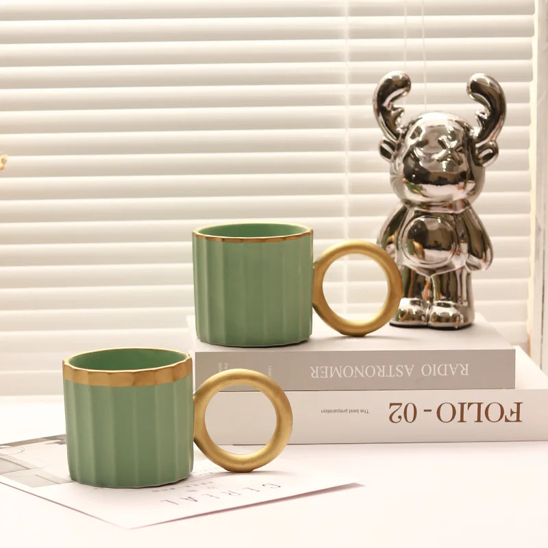 Nordic Phnom Penh Vertical Pattern Ceramic Mug Creative Big Ear Coffee Mug