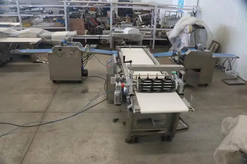 Full Automatic Croissant Bread Forming Making Machine Croissant Production Line Croissant Making Machine