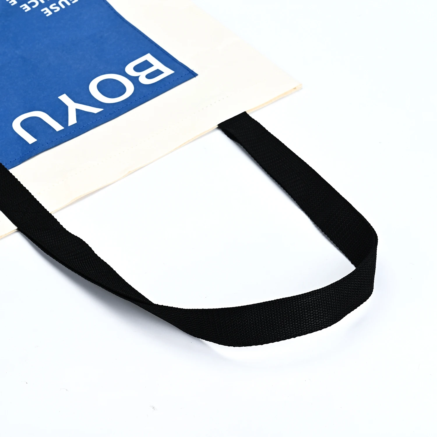 Hot Selling Custom Logo  DuPont Paper  Bags Thickened Waterproof Flexible Handbag with Logo for Shopping supplier