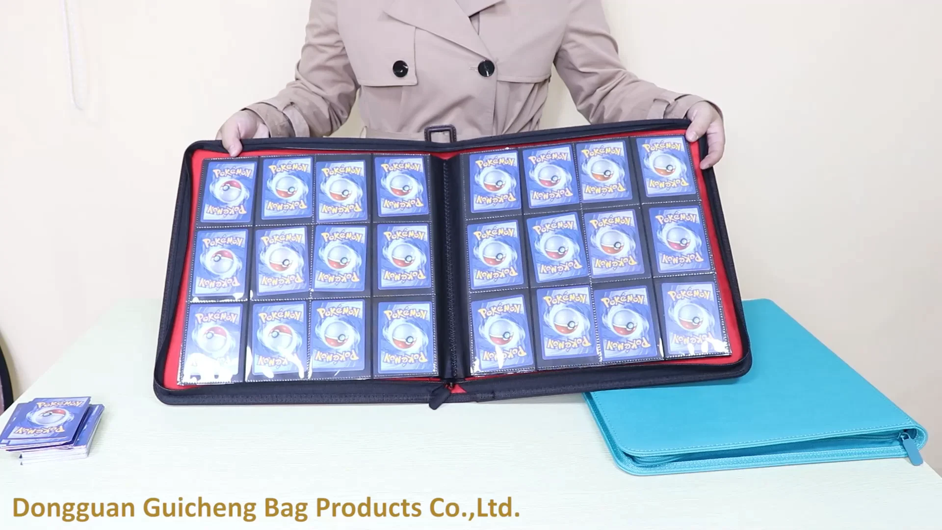 Cardinder Sammelkartenbinder Mit 9 Taschen Pro Seite - Platz Für 720 Karten, PU-Leder, Reißverschluss