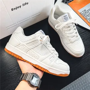 2026 High-quality OEM American Niche Trend Breathable Retro Casual Versatile Sports White Shoes Skateboard Style Casual Shoes