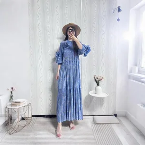 New High-quality Gold-stamped Pleated Dress with Ruffled Sleeves - Elegant and Casual Oversized Dress for Women