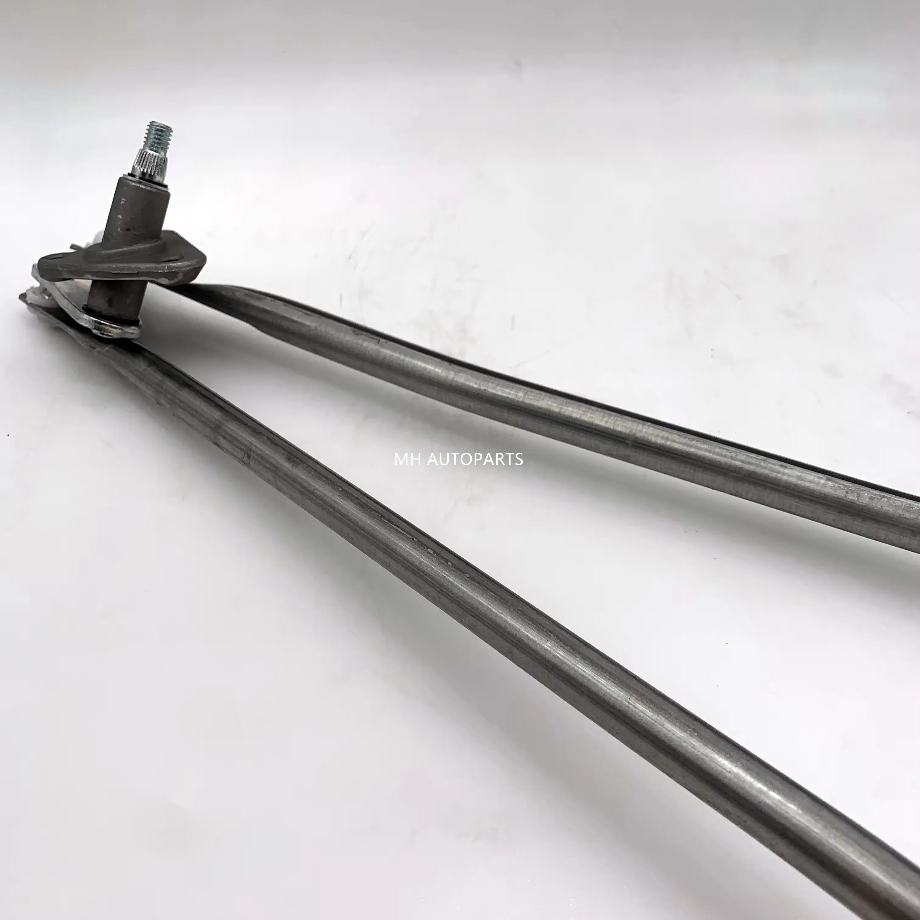 Windshield Wiper Link Assembly 85150-60132 for Toyota Land Cruiser