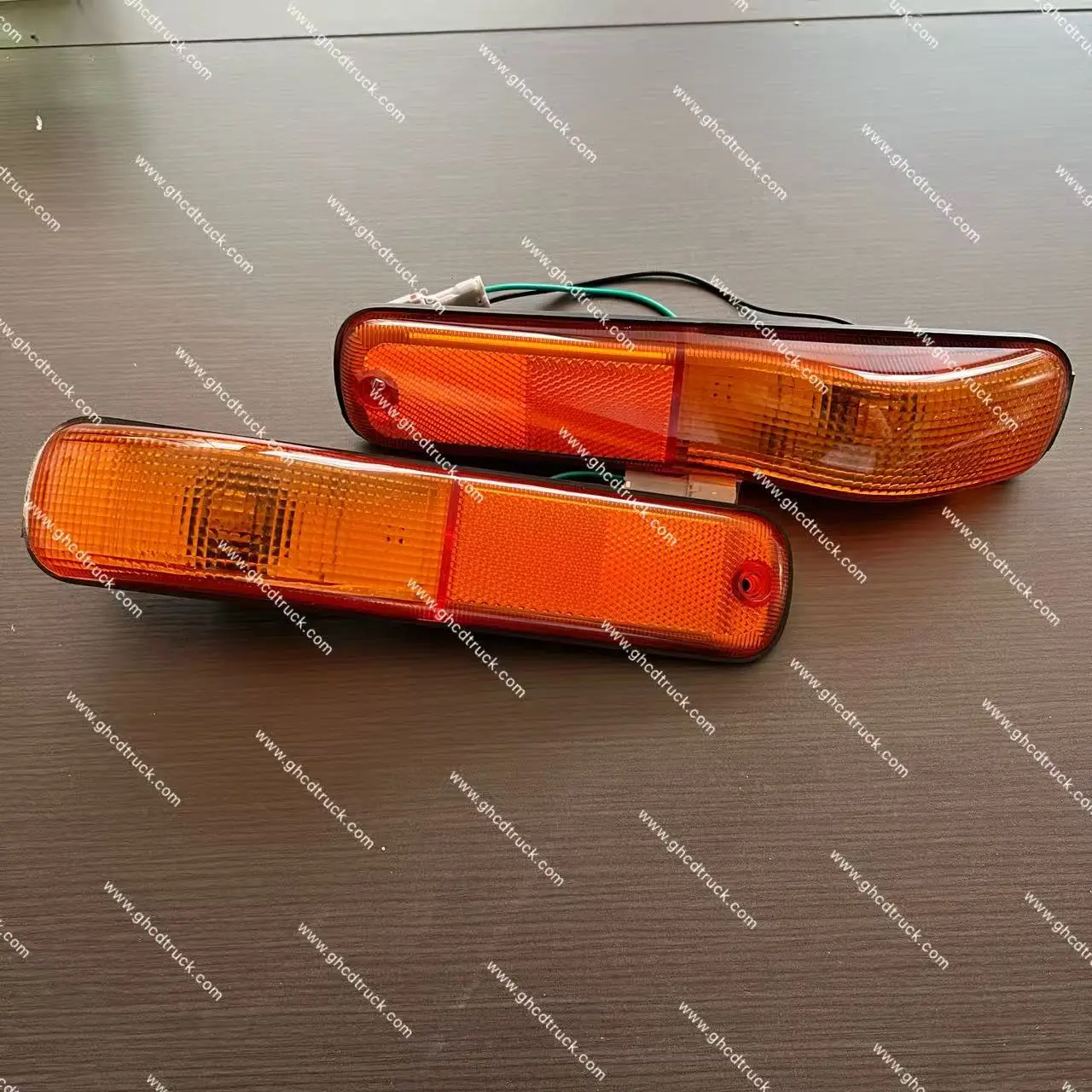 GHCD FACTORY PRICE/HIGH QUALITY ORIGINAL DOOR LAMP for JAPANESE TRUCK ISUZU CXM.GXZ.EXR.GIGA/HINO/ISUZU/MITSUBISHI