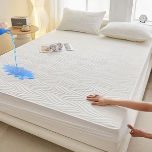 Wholesale Plain Color Waterproof Bed Mattress Cover Bed Protector Anti-fouling Fitted Bed Waterproof Mattress Protector