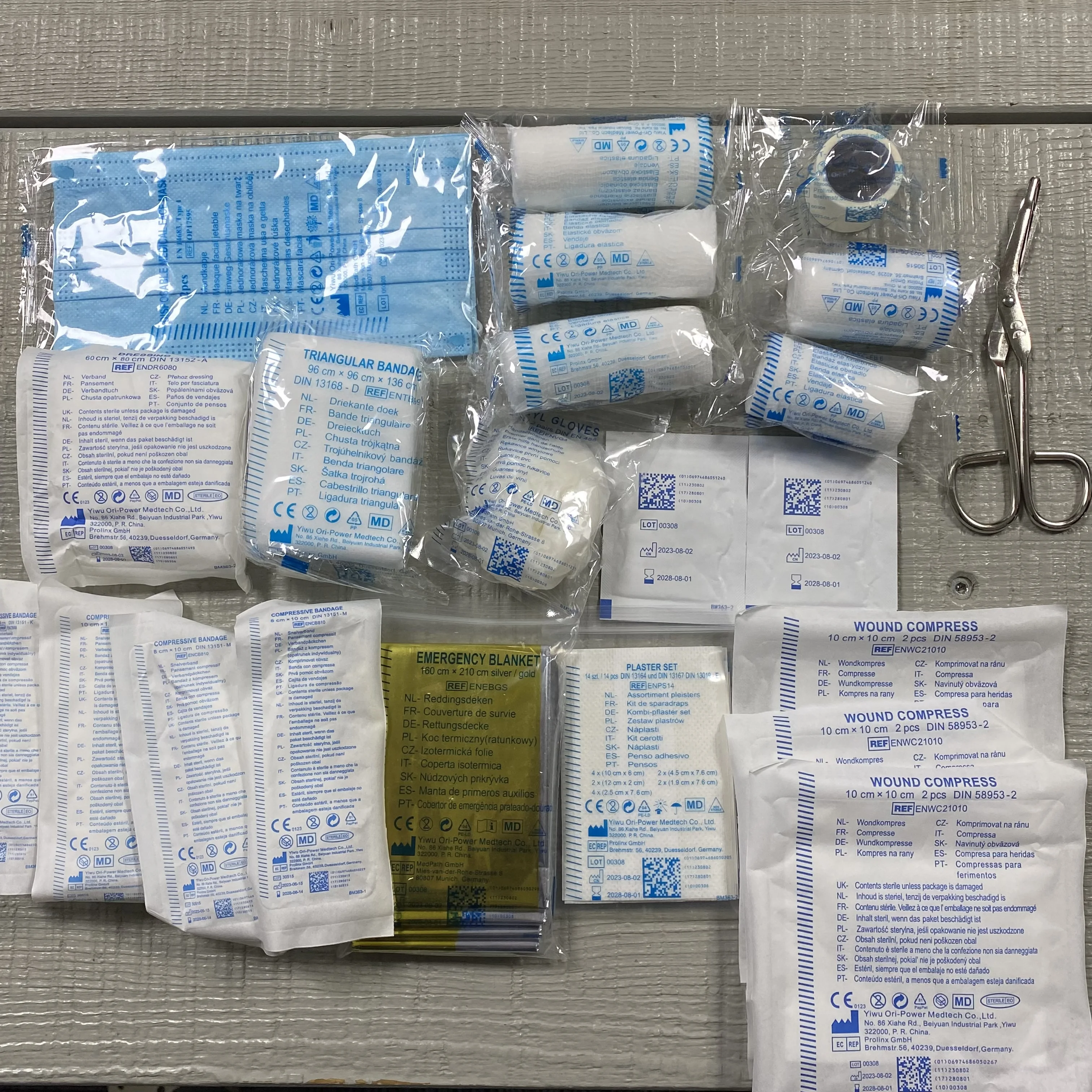 Din Certificates German Standard Auto Kit Din 13164 First Aid Kit Set