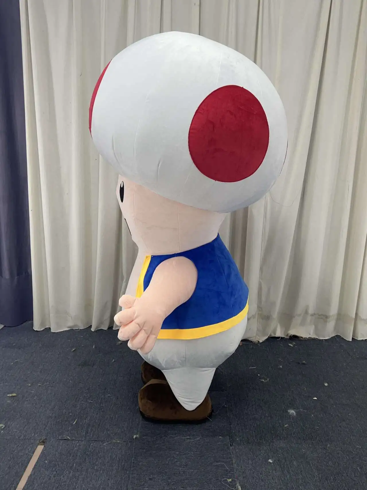 Custom Christmas Stuffed Walking Inflatable Mascot Costume Mushroom Toad Costume for Adult