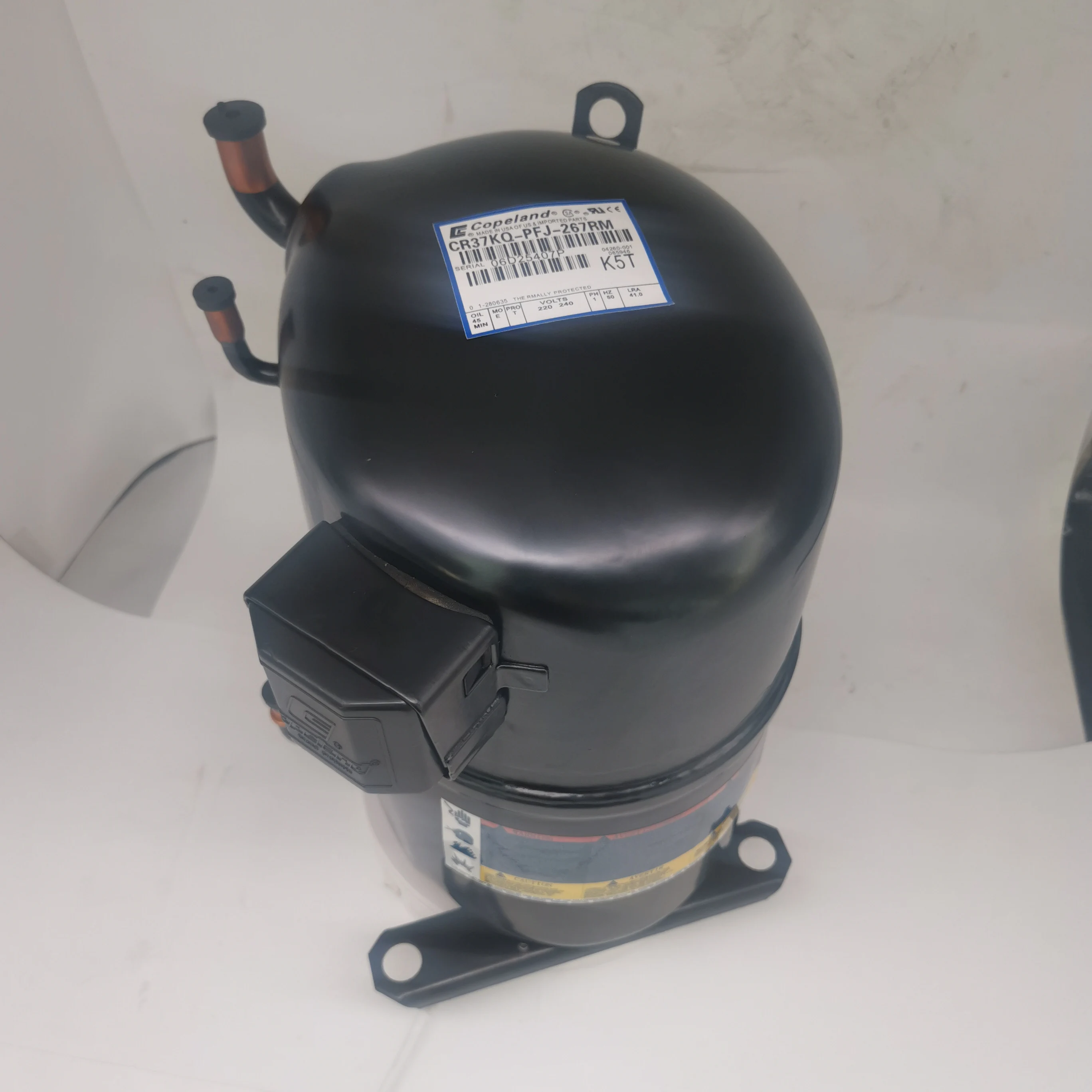 コンプレッサー AC コンプレッサー シボレーSSR 5.3L JP4424AKT用の新しいA / C