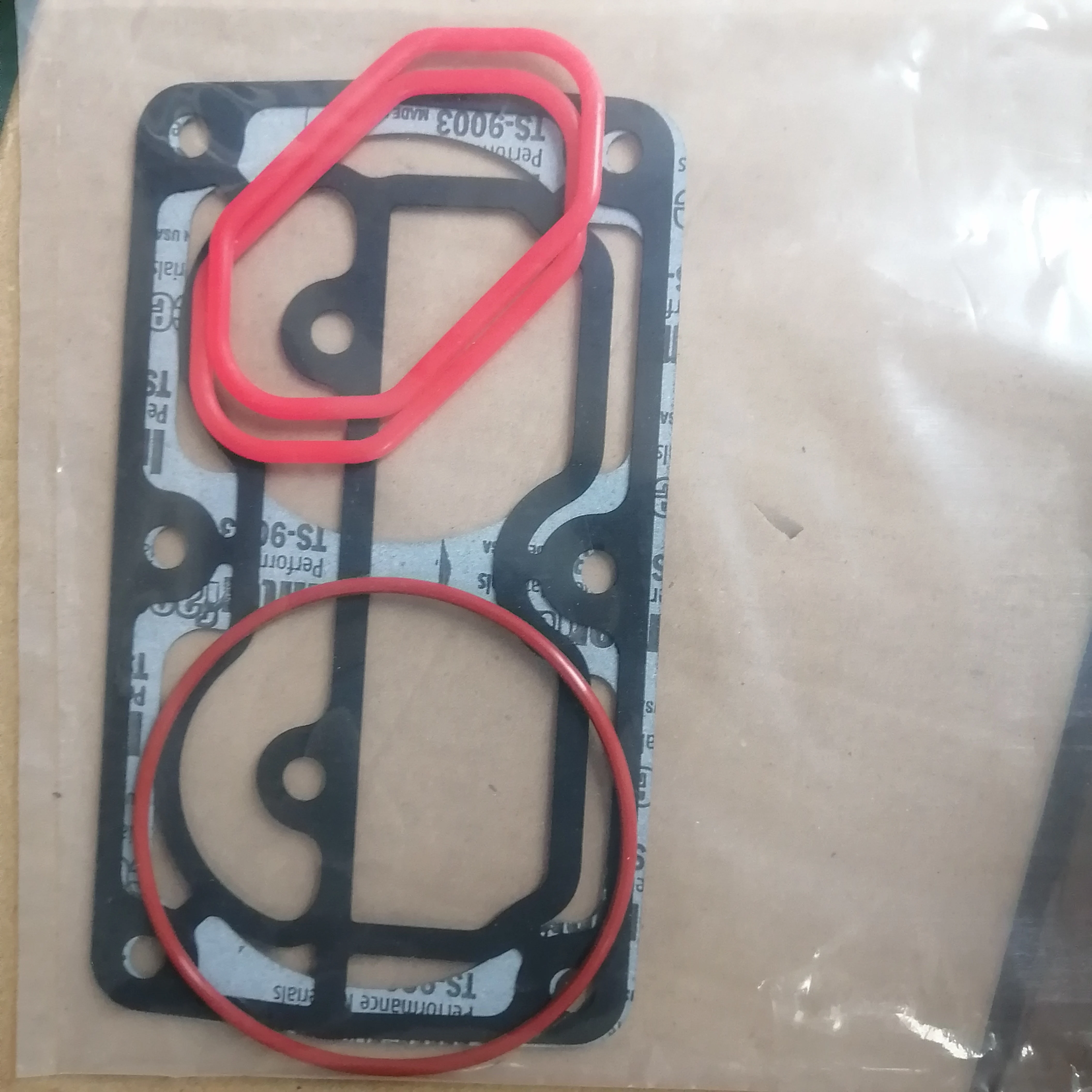 掘削機トラック発電機Daewooバス部品DL08エンジン65996018077