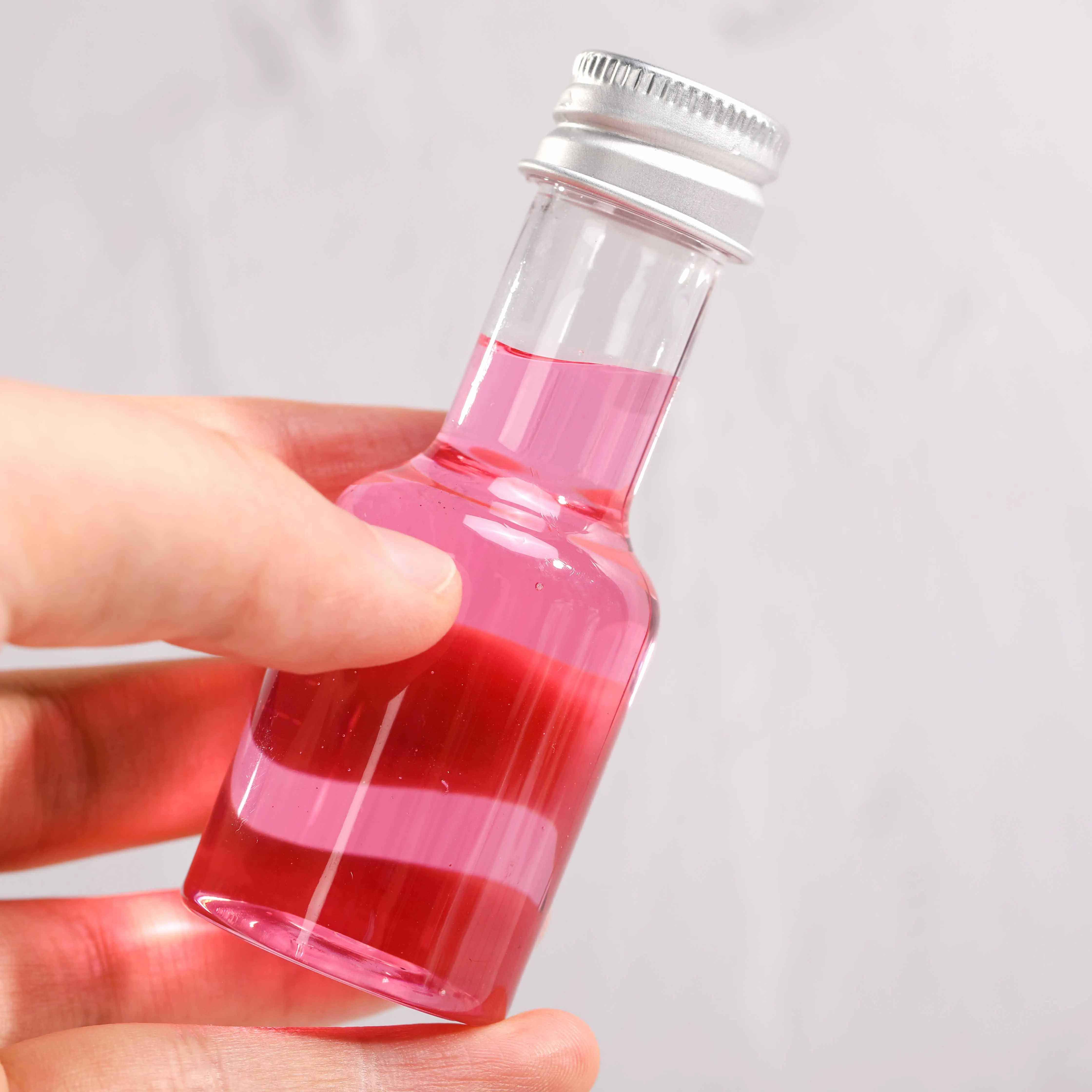 Wholesale 50ml Mini Small Sample Alcohol Juice Drinks Plastic Wine