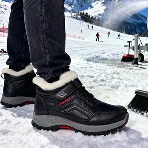 In Stock Fashionable Men Shoes Winter Warm Plus Lining Comfortable Shoes Hook and Loop Fasteners Commuting Outdoor Casual Shoes