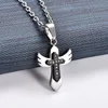 Collar plateado y negro