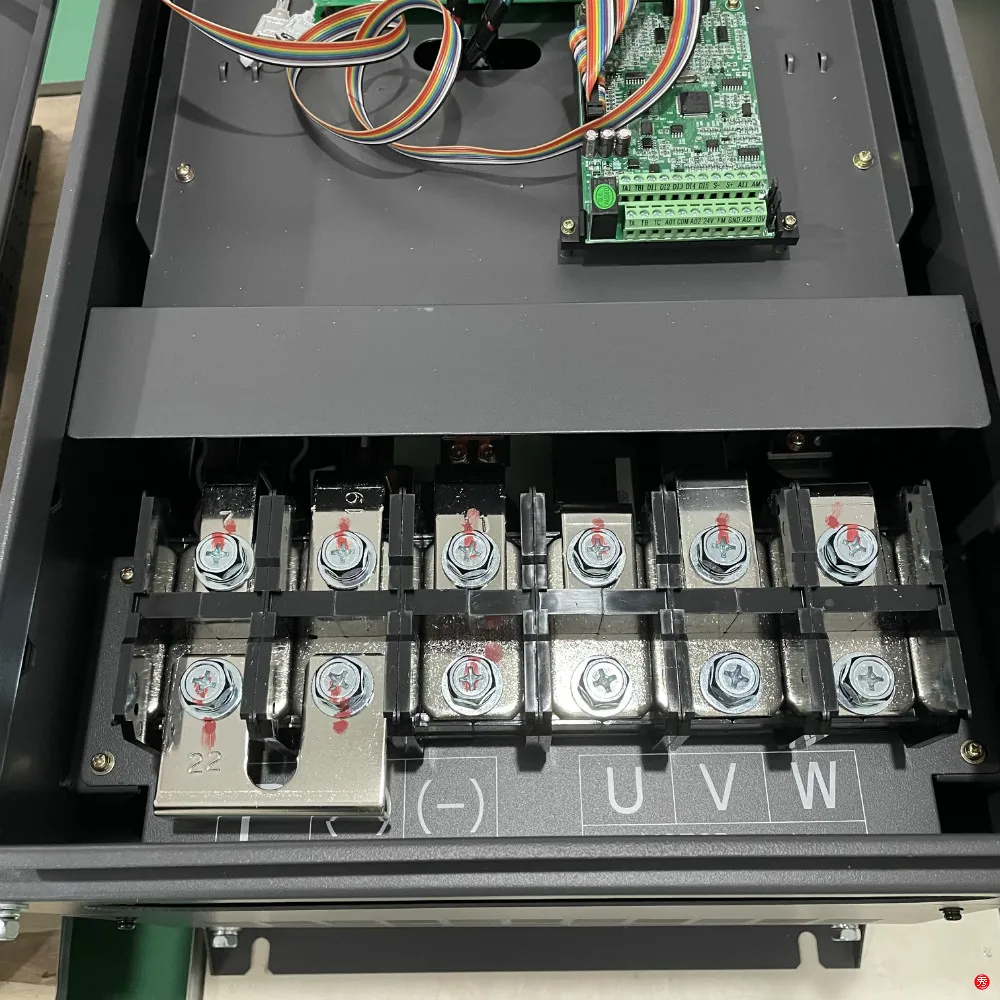3 Phase 380V 110kw 132kw Solar Water Pump Inverter with MPPT
