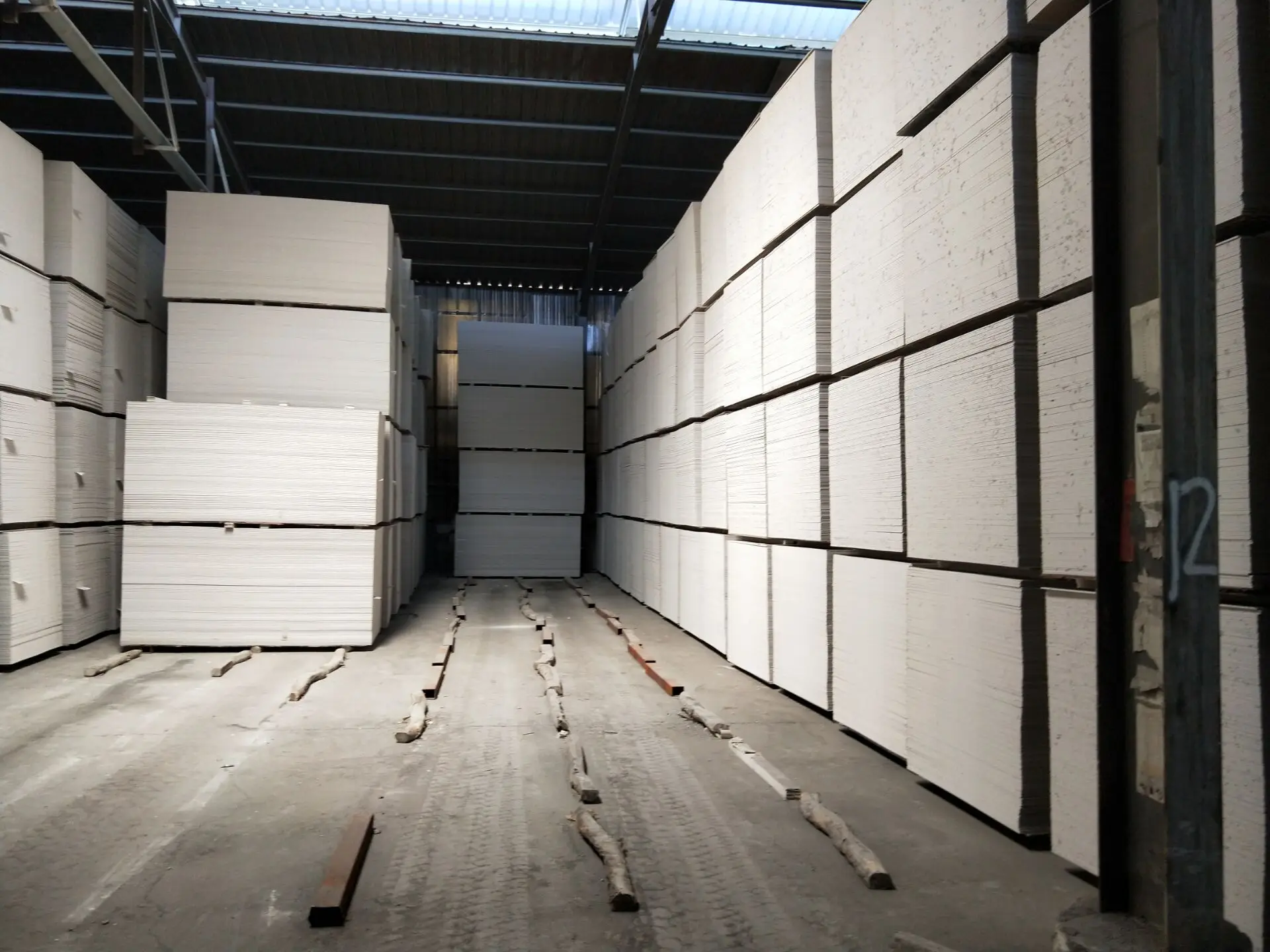 Gypsum Board Making Machine - Efficient & Reliable Production