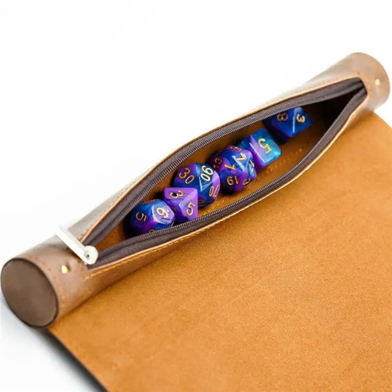 Custom Rolling Dice Board Game Mat Pu Leather Dice Holder Scroll Dice Tray for DND Games