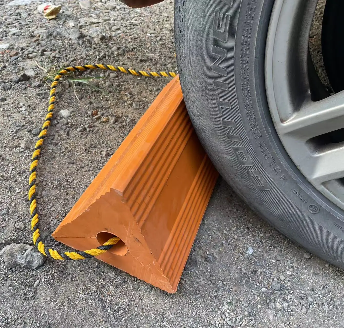 Orange Red Wheel Chock Factory New Design Tire Bumper Solid Rubber  Aircraft Parking Stopper  for Motorcycle, Aircraft, Trailer factory