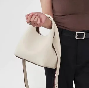 A-127 2026 Women's High-End Genuine Leather Bucket Handbags Fashion Small Niche Design Zipper Closure Genuine Leather Woman Bag