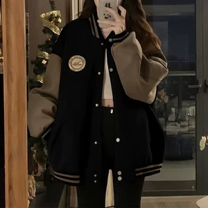 OEM Manufacturer Chenille Embroidery Leather Print StreetWear Baseball Custom Logo Coat for Women Cropped Bomber Varsity Jacket