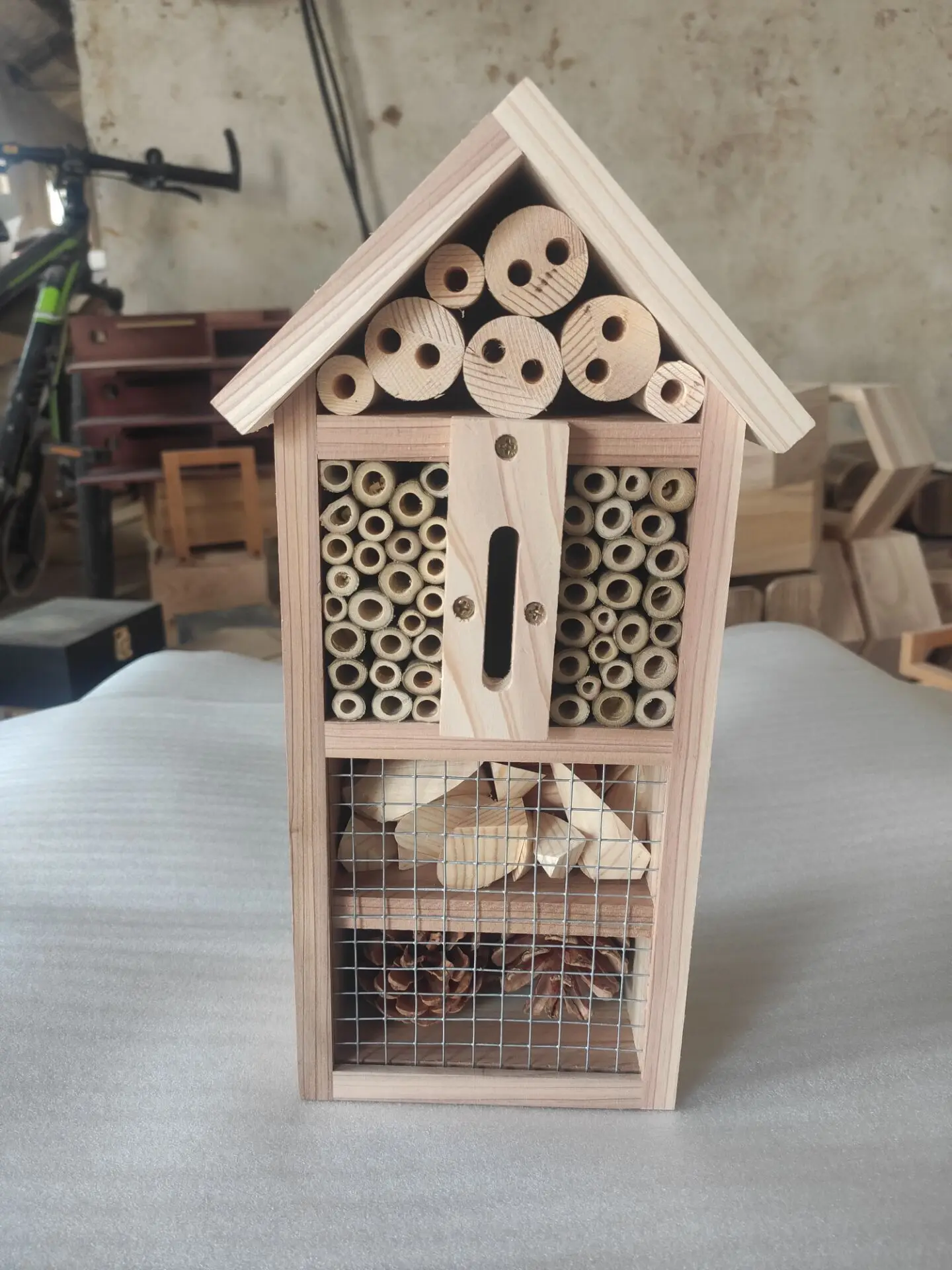 Diy Assembly Kits Insect Hotel House For Wild Bees And Insects Build 