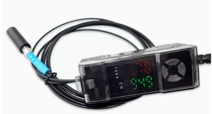 Optical Color Detecting NPN De Photo Detector Sensor 4 Output