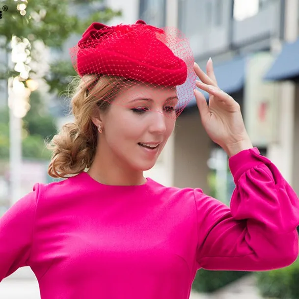 New Fashion Chic British Style Women display picture 1