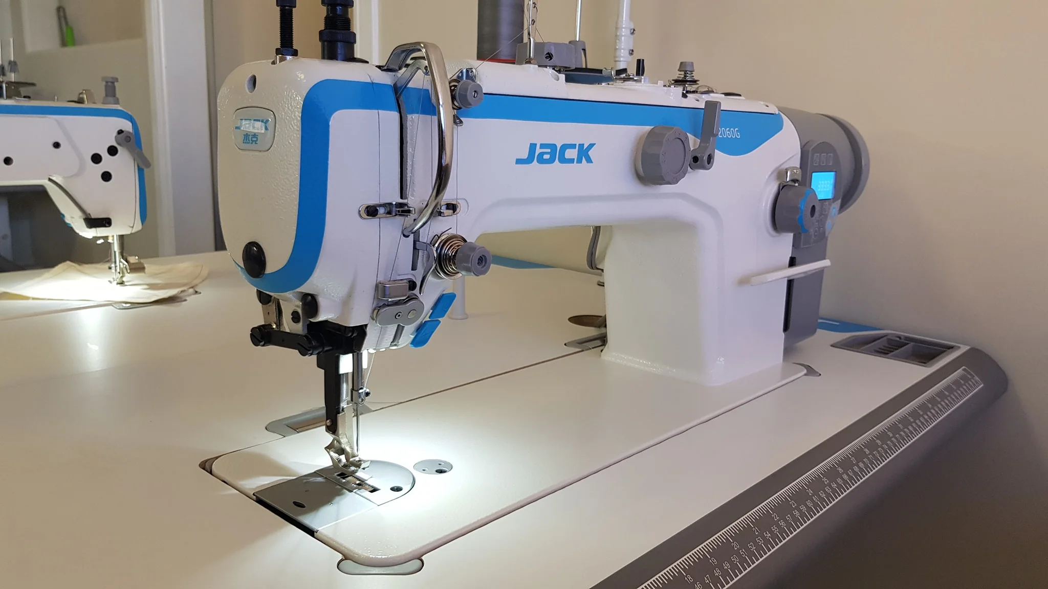 Factory Price Jack 2060g Top Bottom Feeding Computerized Lockstitch