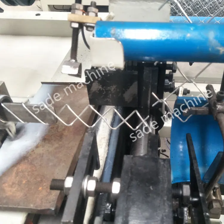 User Friendly Sade Fence Machine with CNC Touch Screen for Customizable Mesh Size and Patterns