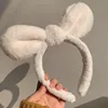 Fiocco in peluche bianco