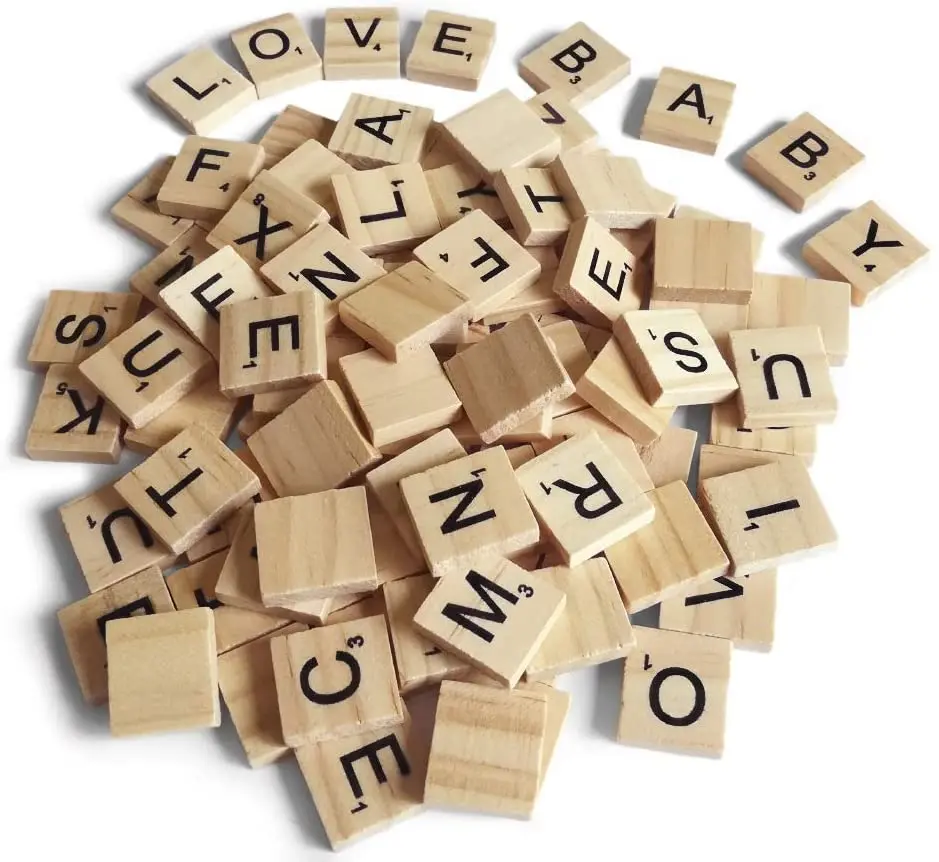 Эрудит буквы. Скрэббл. Скрабл деревянный. Scrabble буквы. Настольные игры с буквами дерево.