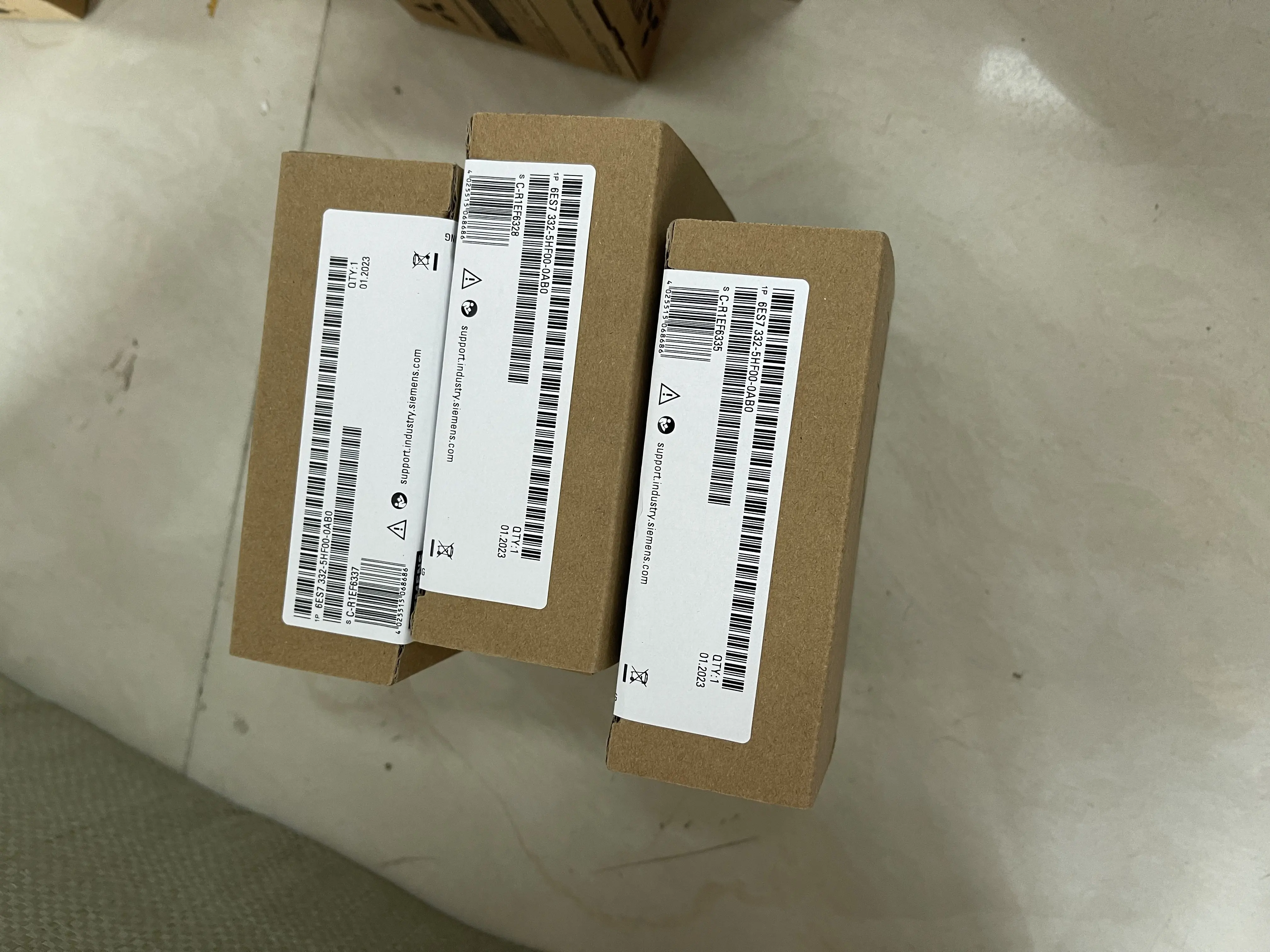 Siemens PLC Analog Output Module 6ES7332-5HF00-0AB0