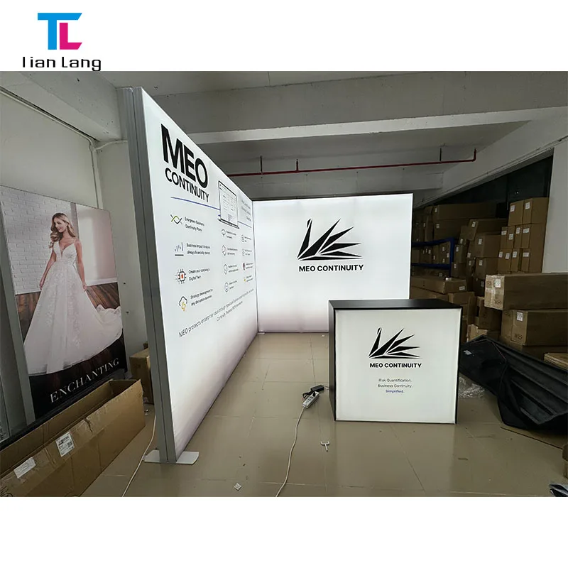 Pritaikytas Lengvas Nustatymas Sudedamas Reklamos Rodymas Tension Stofas Aluminiumo SEG LED Iškilo 10x20 Parodos Stovėjimo Lampinė Dėžutė
