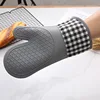 Two-finger (2-finger) [Black and White Checkered]