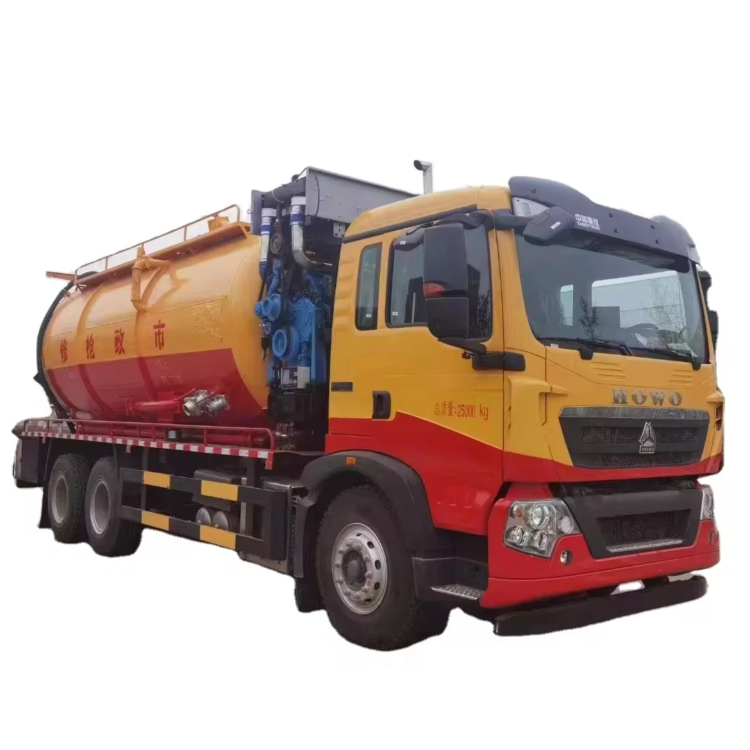 Dongfeng Is Using a 4CBM Sewage Suction Vacuum Truck to Transport Manure