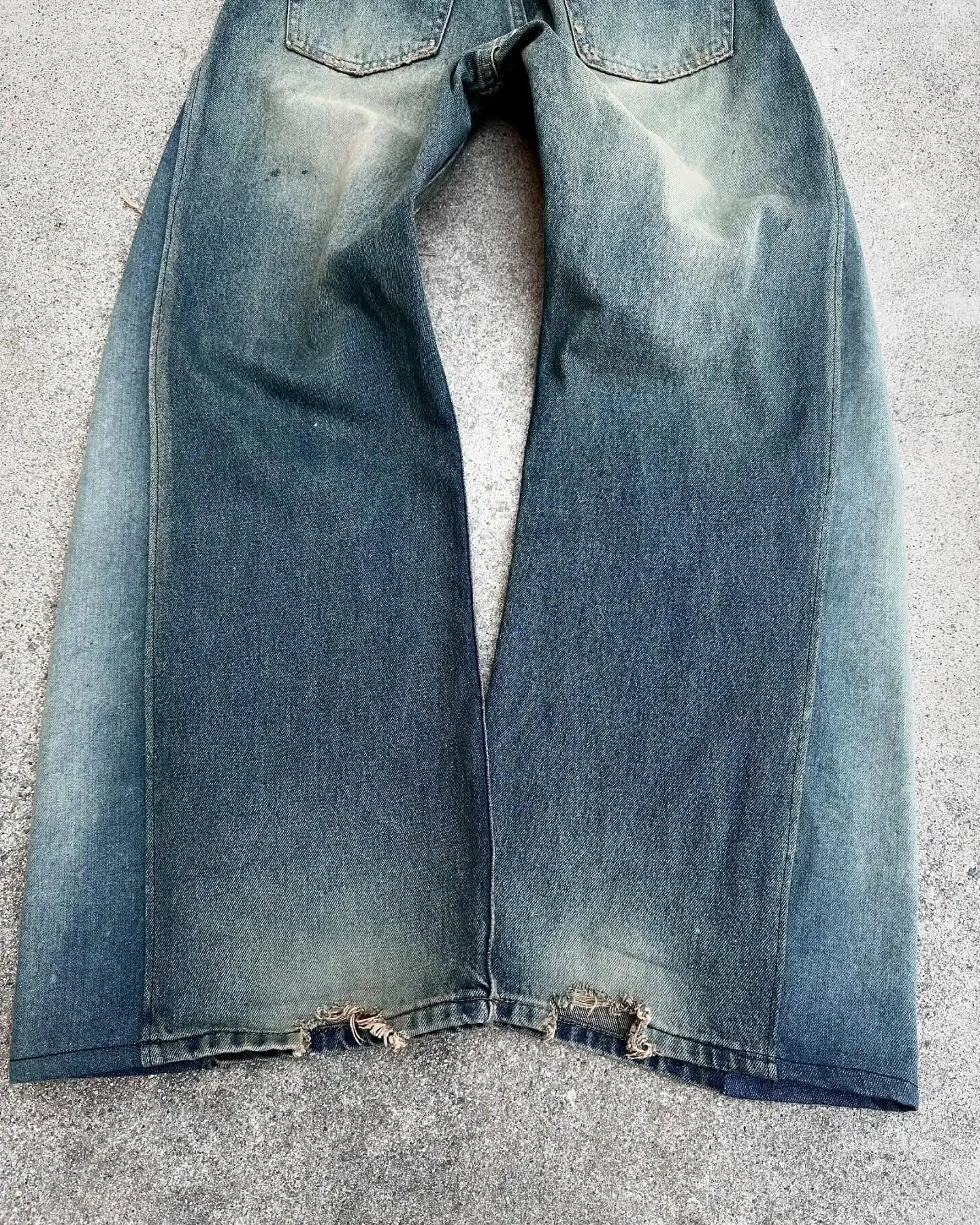 Custom Logo High Quality Washed Denim Jeans Pants Back Pocket Button Oversized Straight Streetwear Men's Baggy Jeans