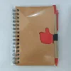 Libreta de espiral con tapa de pulgar de 13.5 x 10.4 cm.