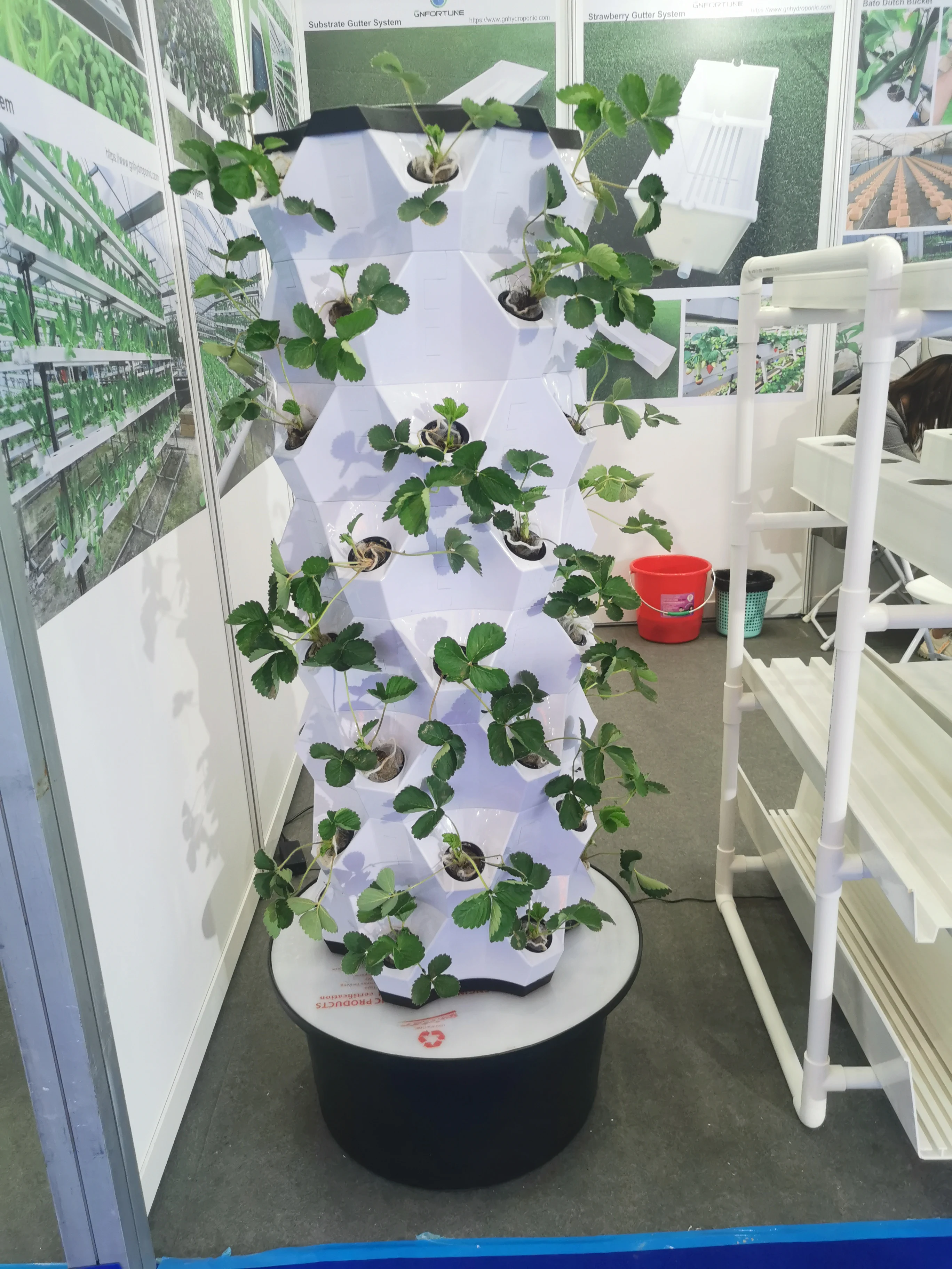 hydroponic plant tower