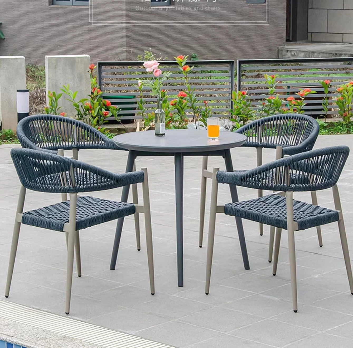 salle-manger-ouverte-jardin-porte-accordéon