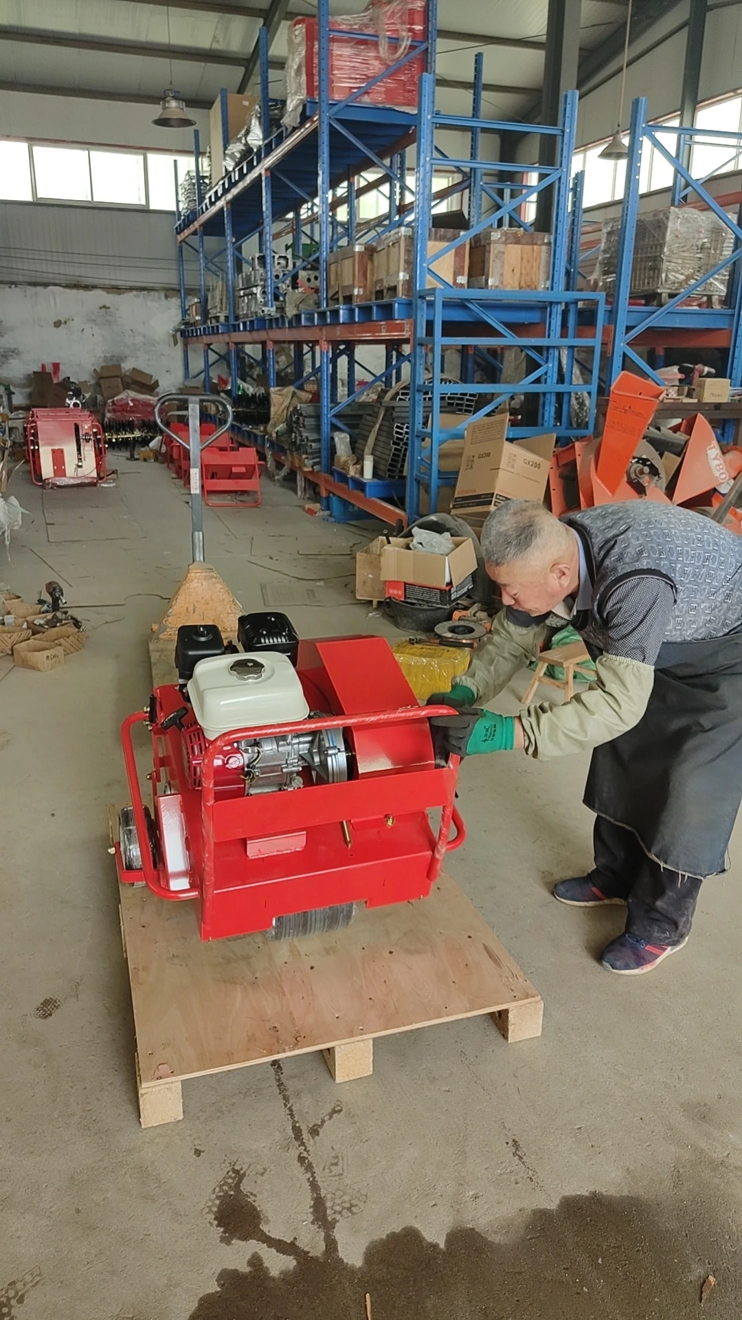 Lawn Root Cutting Grass Fertilizing Seeder Turf Comb Machine With