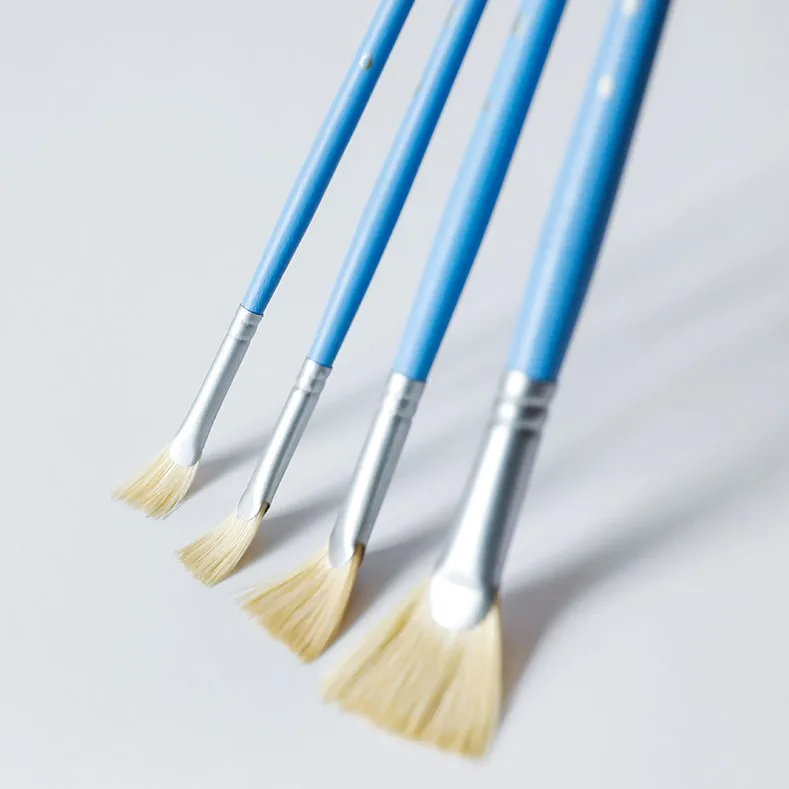 Цветная кисть для гуаши