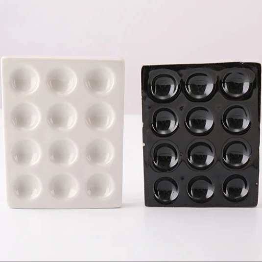 Laboratory liquid detection container ceramic spot plate