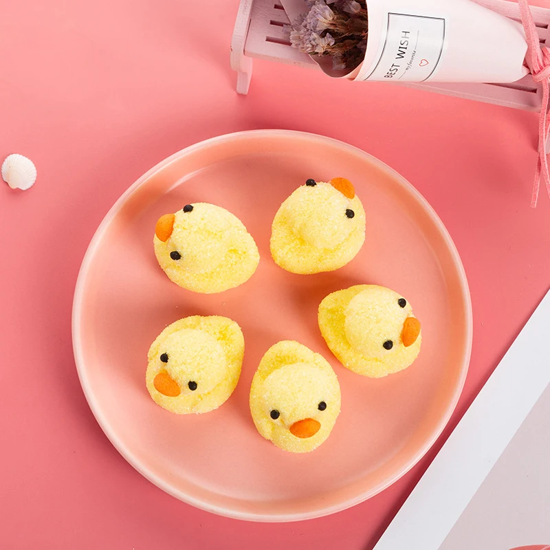 Wholesale Cute Yellow Duck Shaped With Sugar Coated Soft Candy Duck