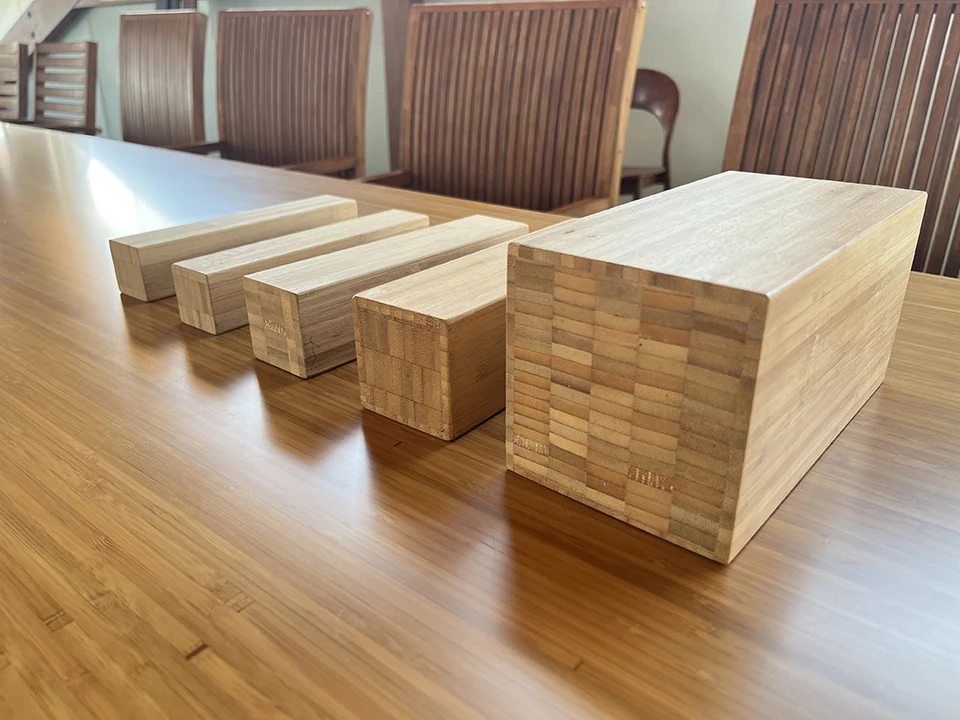 Structurally Engineered Prefabricated Bamboo Beams Wood Kiosk Cross Laminated Bamboo Column and Beams for House Use