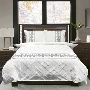 Factory Directly Embroidery king Size Comforter Sets 7 Pieces Customized Embroidery Bedding Comforter Sets Luxury