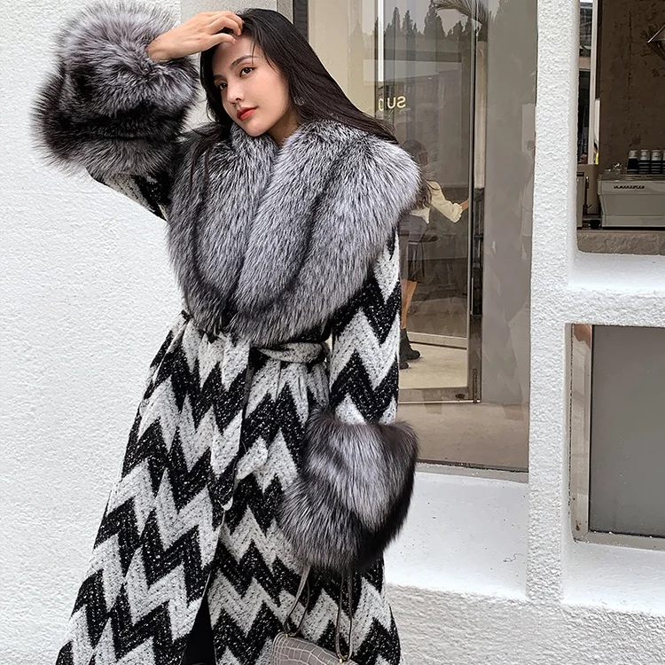 Fox Fur Collar Cashmere Wool Overcoat – Black Grid Houndstooth