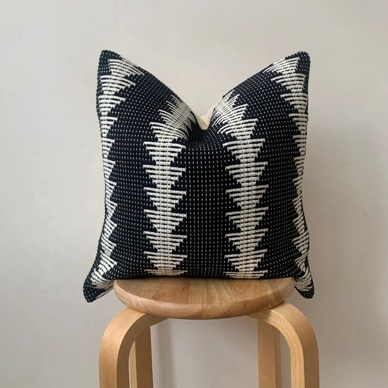 Christmas Decor Black and White Cushion Cover Home Decor Farmhouse Cotton Woven Pillow Case for Living Room