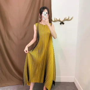 Women's Plus Size Striped Accordion Pleated Dress Summer Sleeveless Bottoming Fashionable Clothes with Ruched Decoration