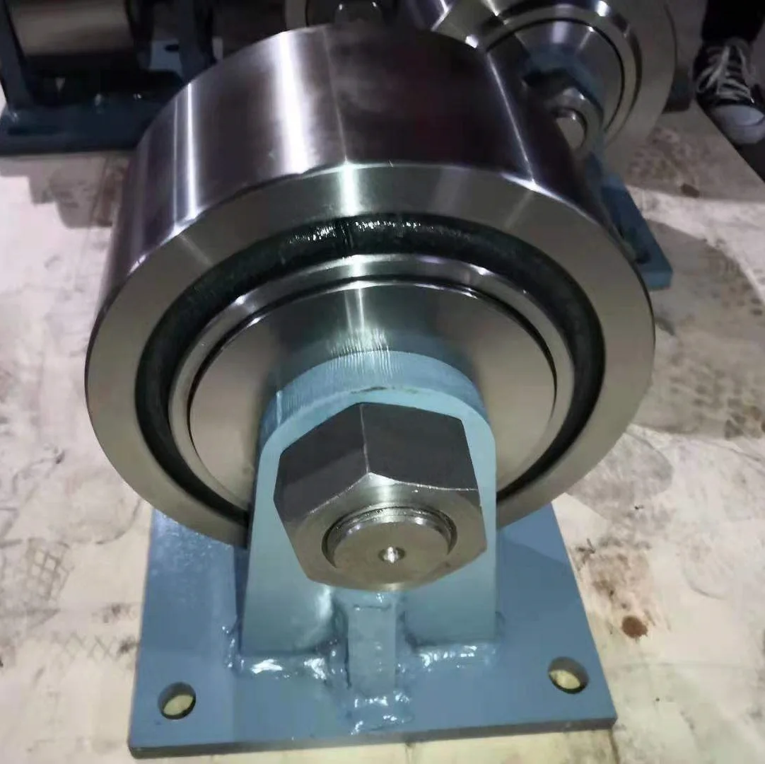 roller with steel base 450.jpg